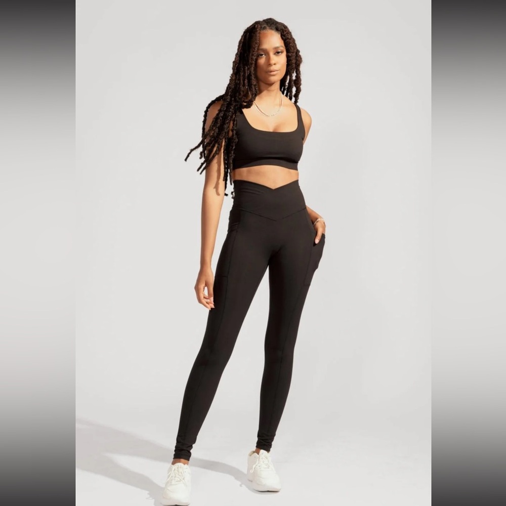 Popflex crisscross hourglass leggings with pockets